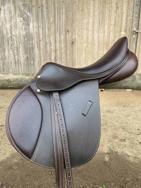 Urgent - selle de cso Éric Thomas 17,5 pouces 