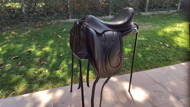 Selle dressage Antar&egrave;s cadence 