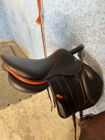 Vente selle Boekelo 17,5 Mono quartier très bon état 