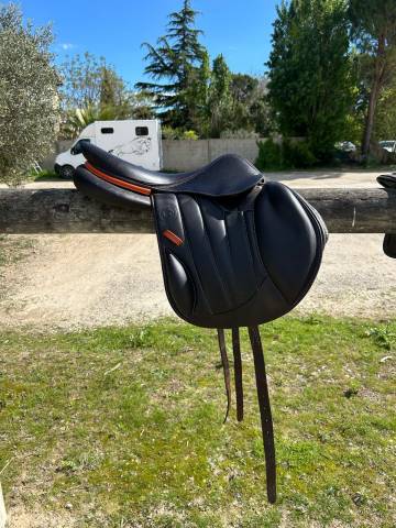 Vente selle Boekelo 17,5 Mono quartier très bon état 