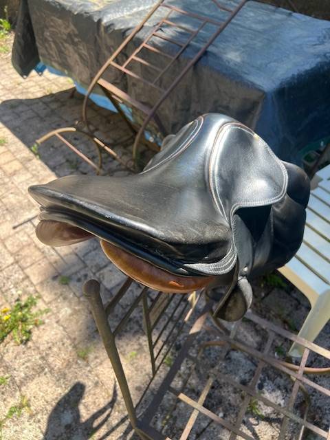 Selle Forestier modèle Derby mono quartier