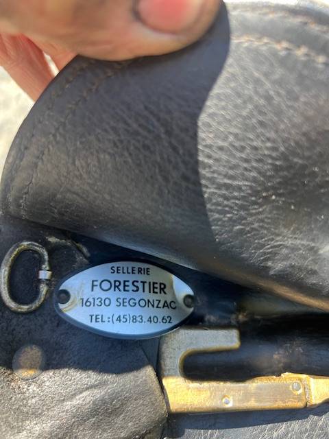 Selle Forestier modèle Derby mono quartier