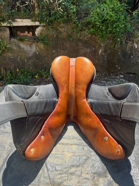 Selle Forestier modèle Derby mono quartier