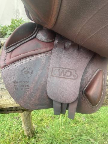 Selle CWD 2024 siège 17,5