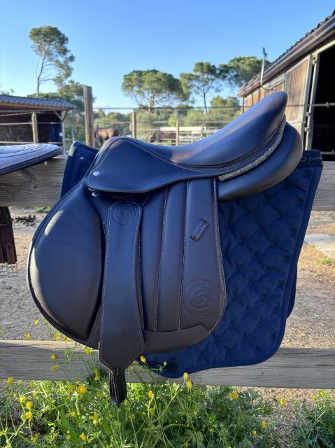 Selle Forestier 2024 17,5“ + sangles 