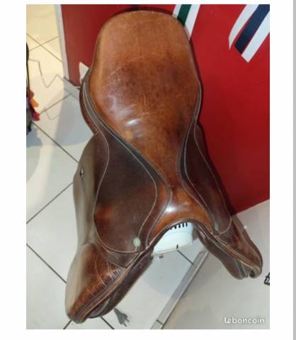 Selle Antarès – 17'' - Bon état 