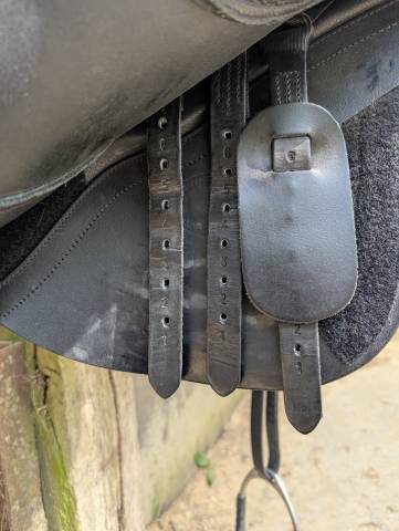 Selle neuve Kent & Masters