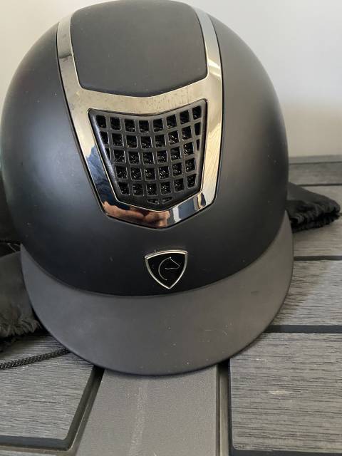 Bombe équitation Equithème Noir / Argent