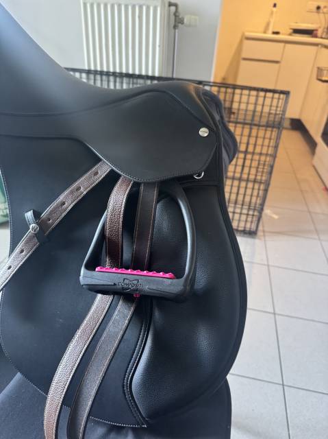 Vente celle Equitation 17.5