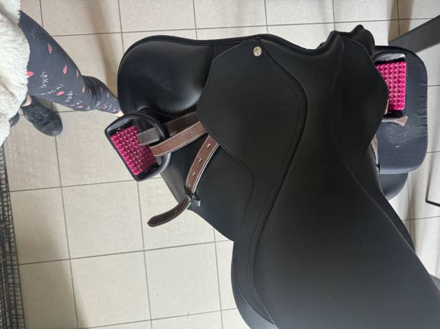 Vente celle Equitation 17.5