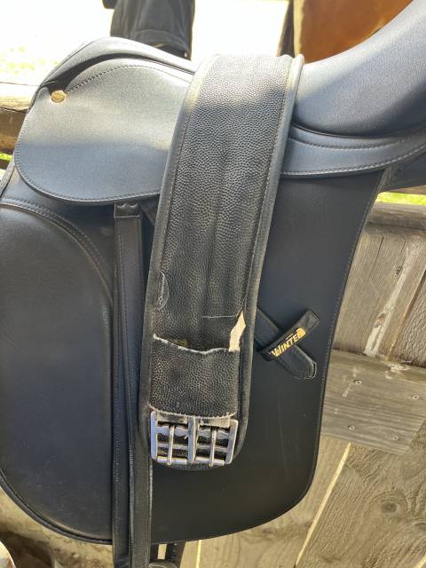 Selle synth&eacute;tique noir  Wintec dressage 17&rsquo;