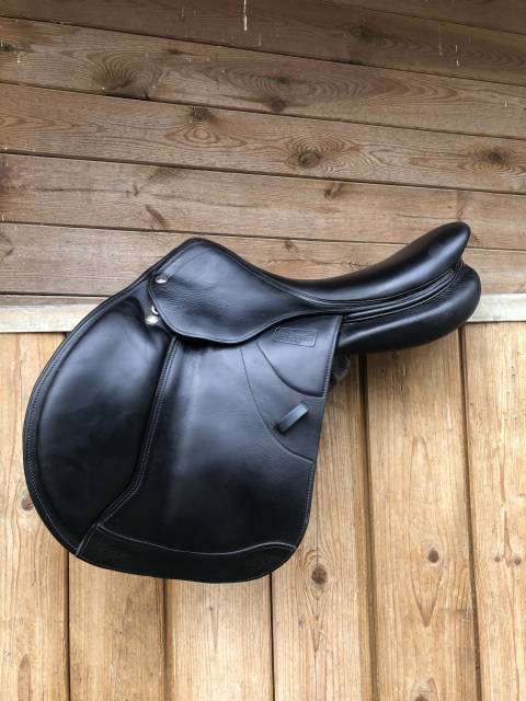 Selle mixte noire 17,5