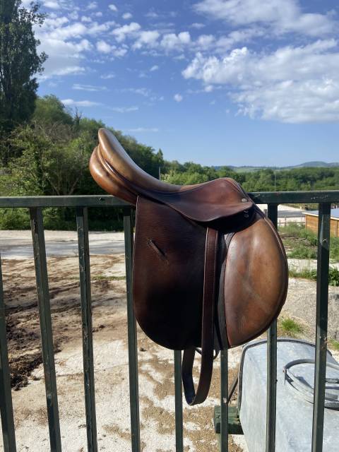 Selle Childéric + Etrivière CWD et sangle CWD