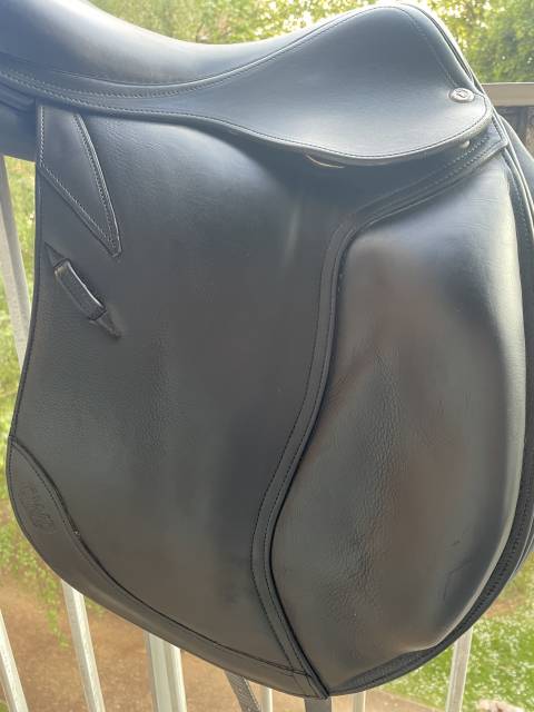 Selle dressage CWD