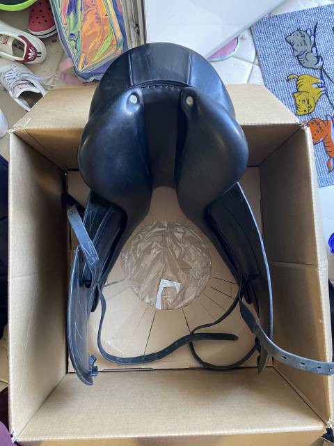 Selle de dressage CWD 18 pouces 