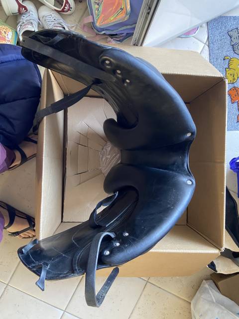 Selle de dressage CWD 18 pouces 