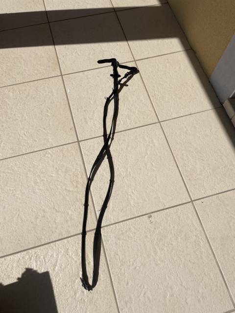 Paire de rênes noir avec annaux d'enrênements poney