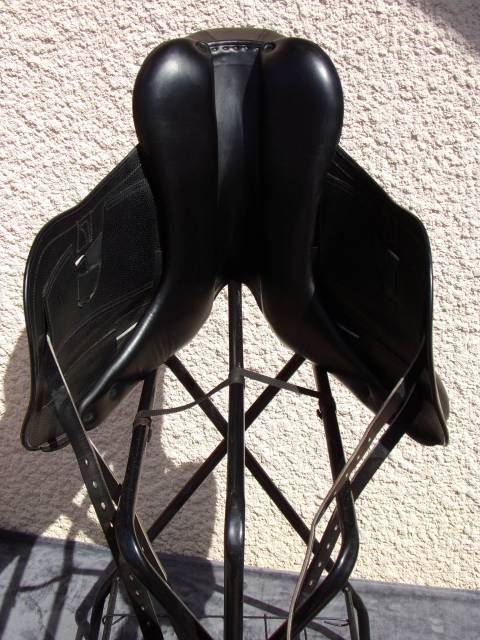 Selle Dressage Childeric DHE 17'5