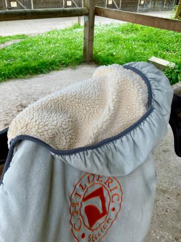 Selle Childeric monoquartier taille 18