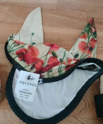 Bandes de polo + bonnet motif coquelicot