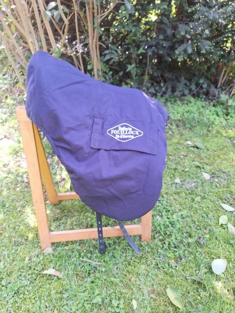 Selle de dressage Thorowgood T4 Cob GP 17 cm