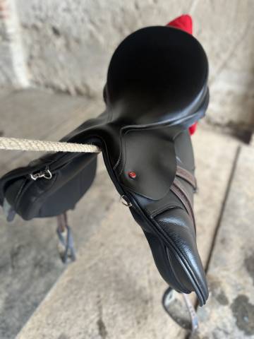 Selle Thorowgood Endurance Mixte - Taille 17.5 - Noire