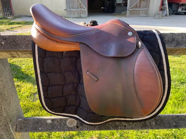 Selle CSO cuir enfant Rodrigo Pessoa
