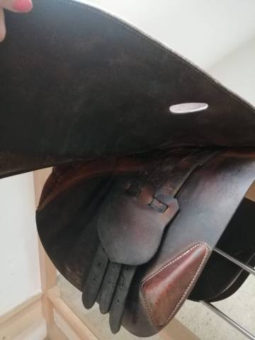Selle Butet taille 17 quartier s