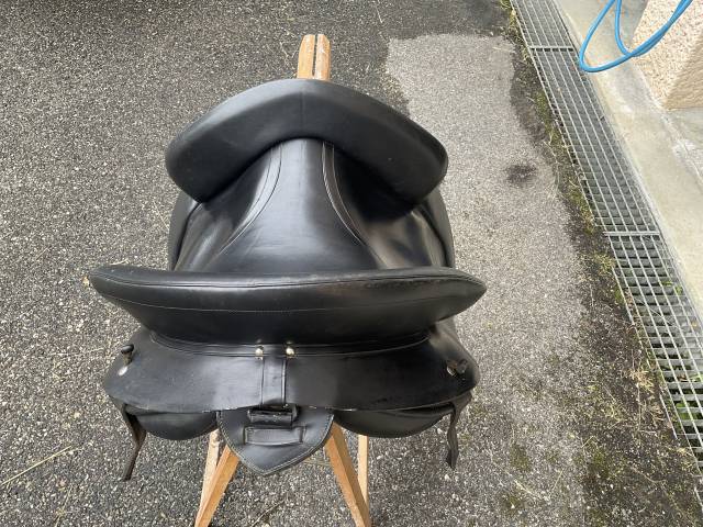 SELLE OCCASION LUDOMAR RONDA 17pouces 