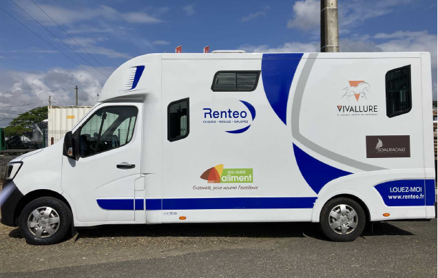 Camion pour chevaux Theault - TO 707