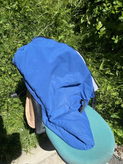 Voltaire Design - Selle Adelaide Noire 18"