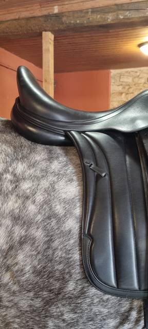 Selle dressage ÉQUIPE WIKTORIA 17,5