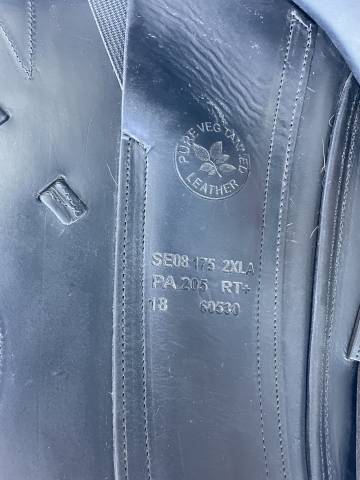 Selle de dressage CWD