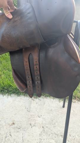 Selle Delgrange CSO taille 17