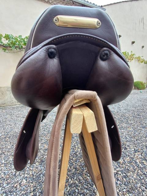 Selle prestige Versailles 17 pouces