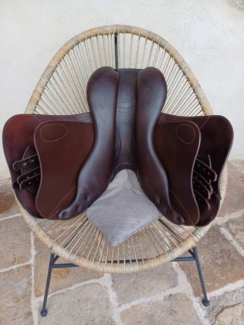 Selle prestige Versailles 17 pouces