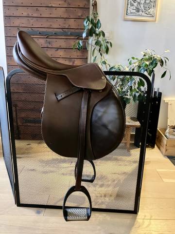 Selle Butet 17 pouces 