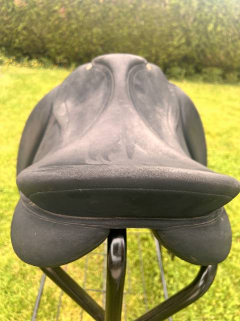 Wintec pro dressage 17,5