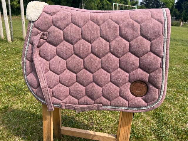 Tapis CSO Félix Bühler rose + bonnet