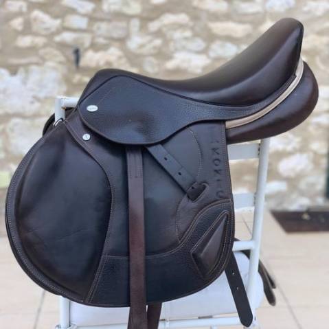 IKONIC "EVOLUTION" SELLE CROSS MONO QUARTIER 2021