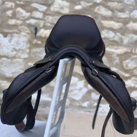 IKONIC "EVOLUTION" SELLE CROSS MONO QUARTIER 2021