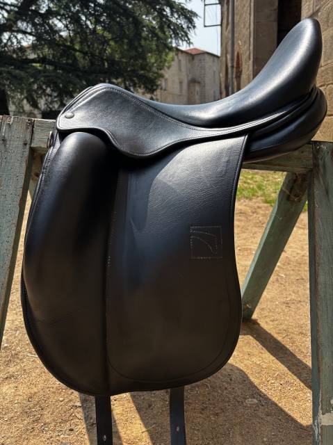 Selle de dressage Childéric DNL 17,5 pouces