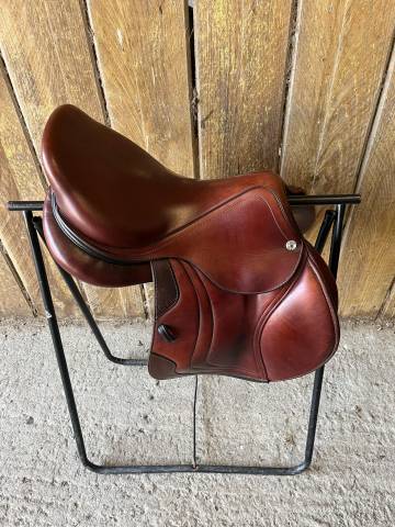 Selle CWD SE02 17 pouces 