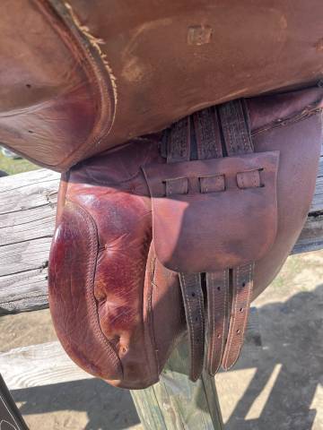 selle mixte en cuir 17.5p