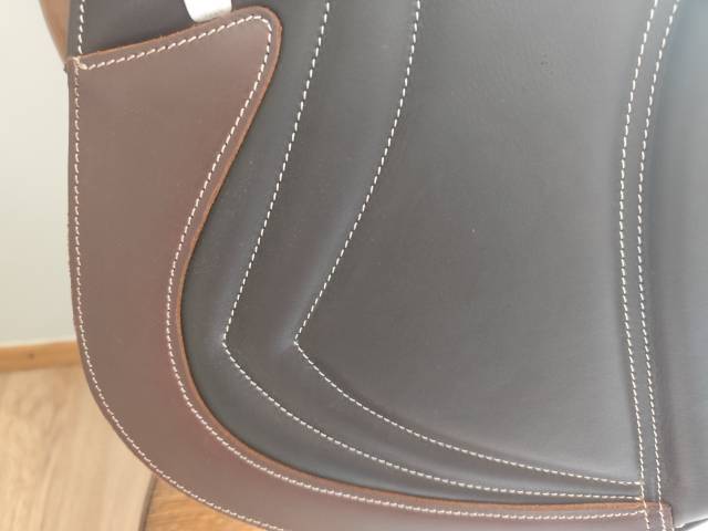 Selle d'obstacle EKUS F4 neuve