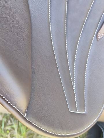 Selle d'obstacle EKUS F4 proto 