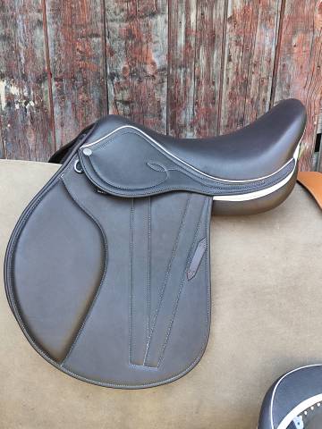 Selle d'obstacle EKUS F4 proto 