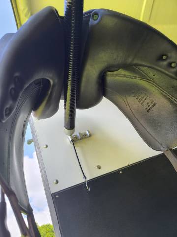 Selle de dressage 