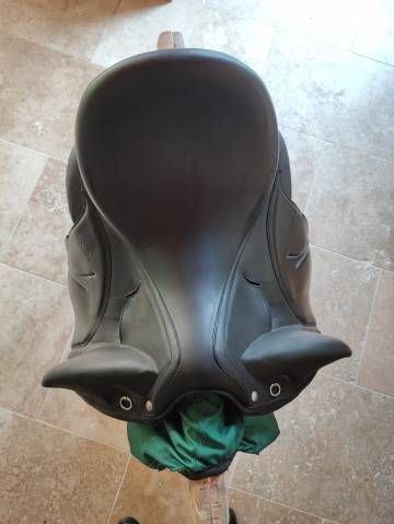 Selle dressage devoucoux Makila lab