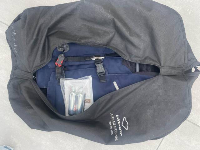 air bag bleu marine + 3 cartouches 